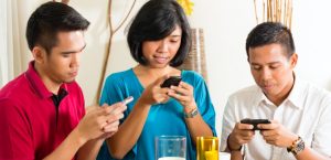 Chatting-on-smartphones